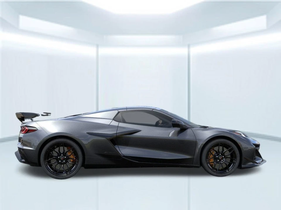 2027 Chevrolet Corvette C8 Grand Sport - Image 7 of 31