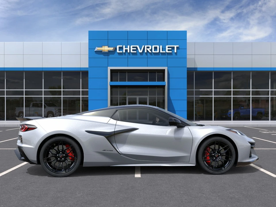 2027 Chevrolet Corvette C8 Z06 - Image 6 of 31
