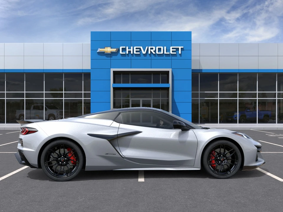 2027 Chevrolet Corvette C8 Z06 - Image 30 of 31