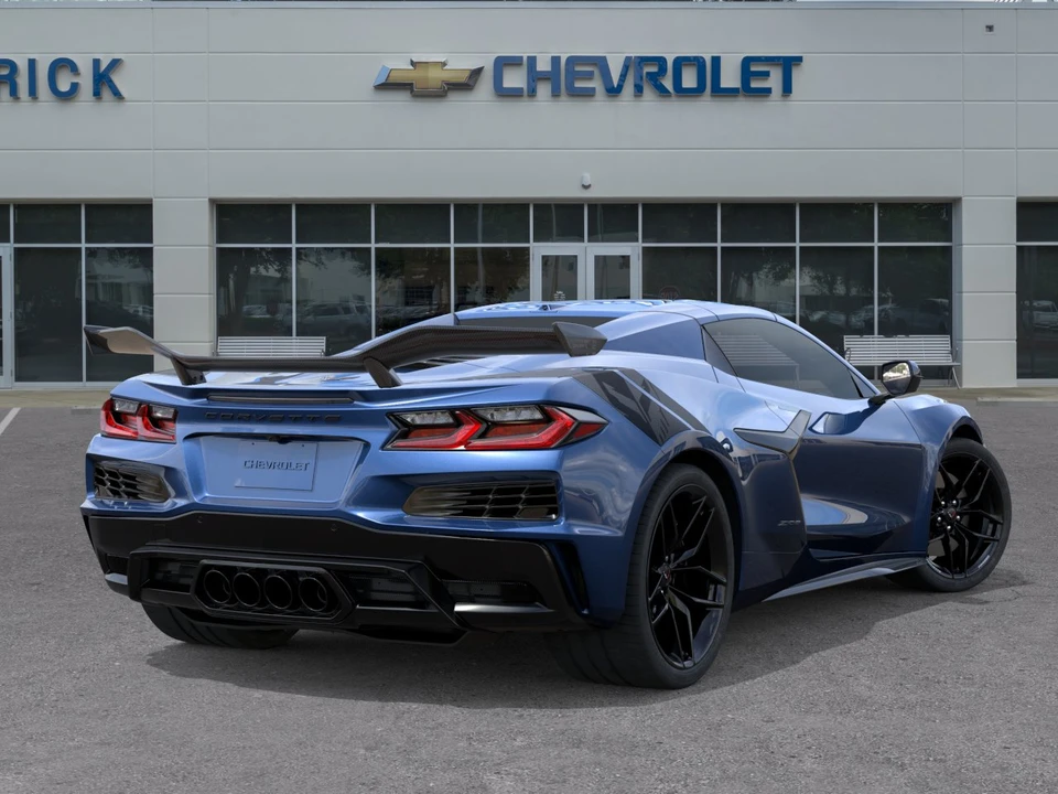 2027 Chevrolet Corvette C8 Z06 - Image 3 of 31