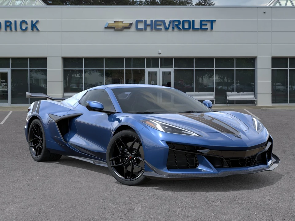 2027 Chevrolet Corvette C8 Z06 - Image 6 of 31