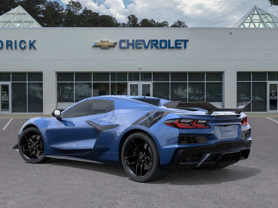 2027 Chevrolet Corvette C8 Z06 - Image 2 of 31