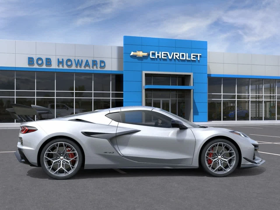 2027 Chevrolet Corvette C8 ZR1 - Image 5 of 31