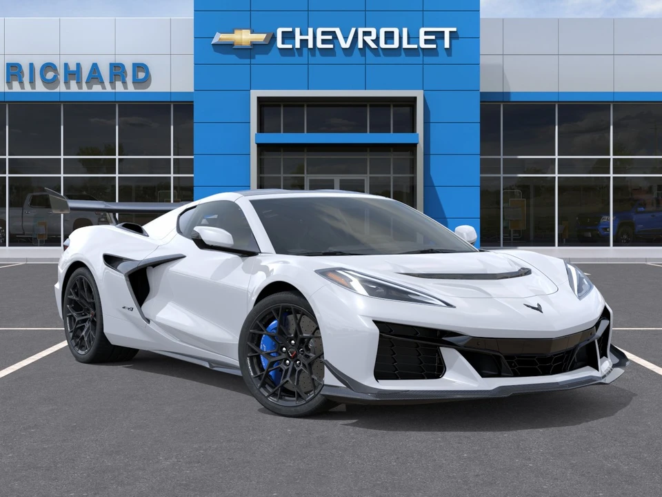 2027 Chevrolet Corvette C8 ZR1 - Image 7 of 31