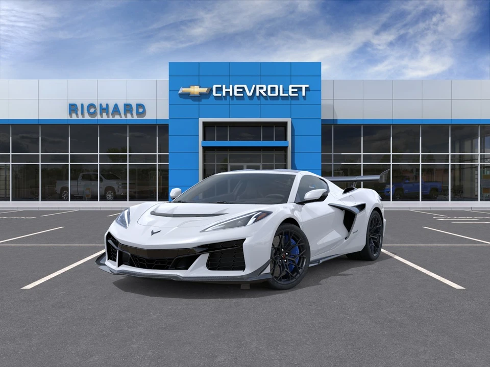 2027 Chevrolet Corvette C8 ZR1 - Image 8 of 31