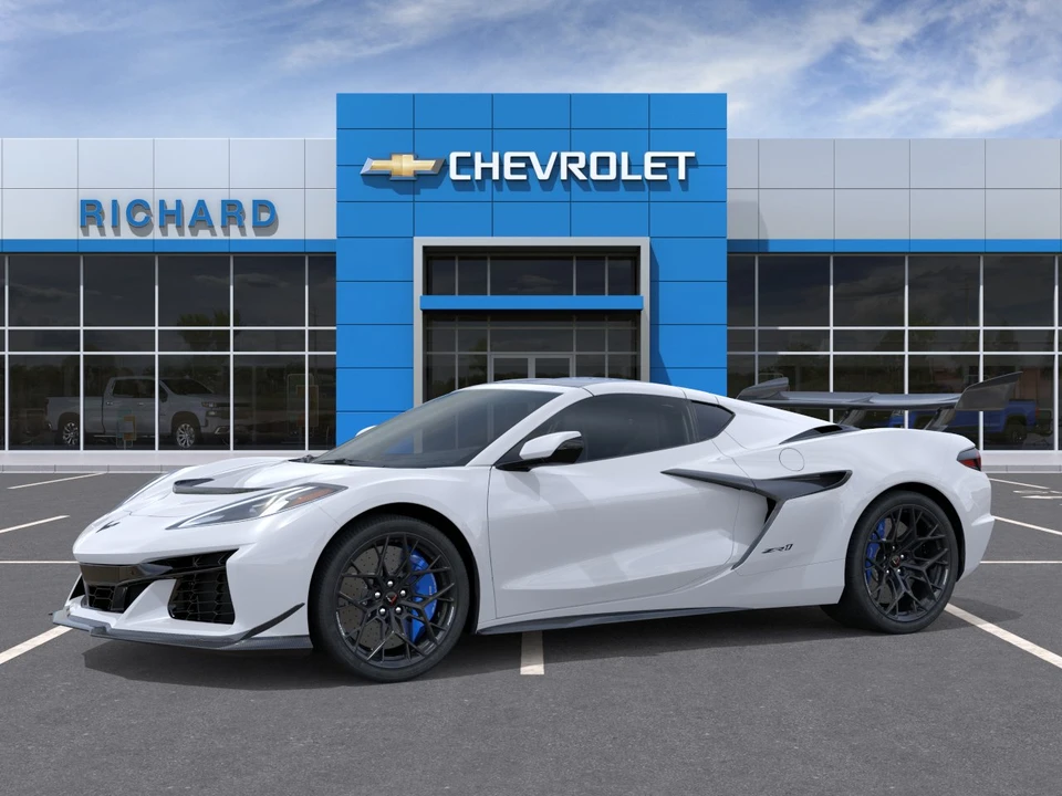 2027 Chevrolet Corvette C8 ZR1 - Image 2 of 31