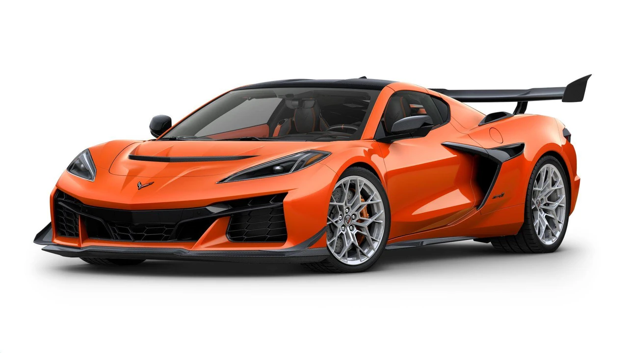 2027 Chevrolet Corvette C8 ZR1 - Image 2 of 12