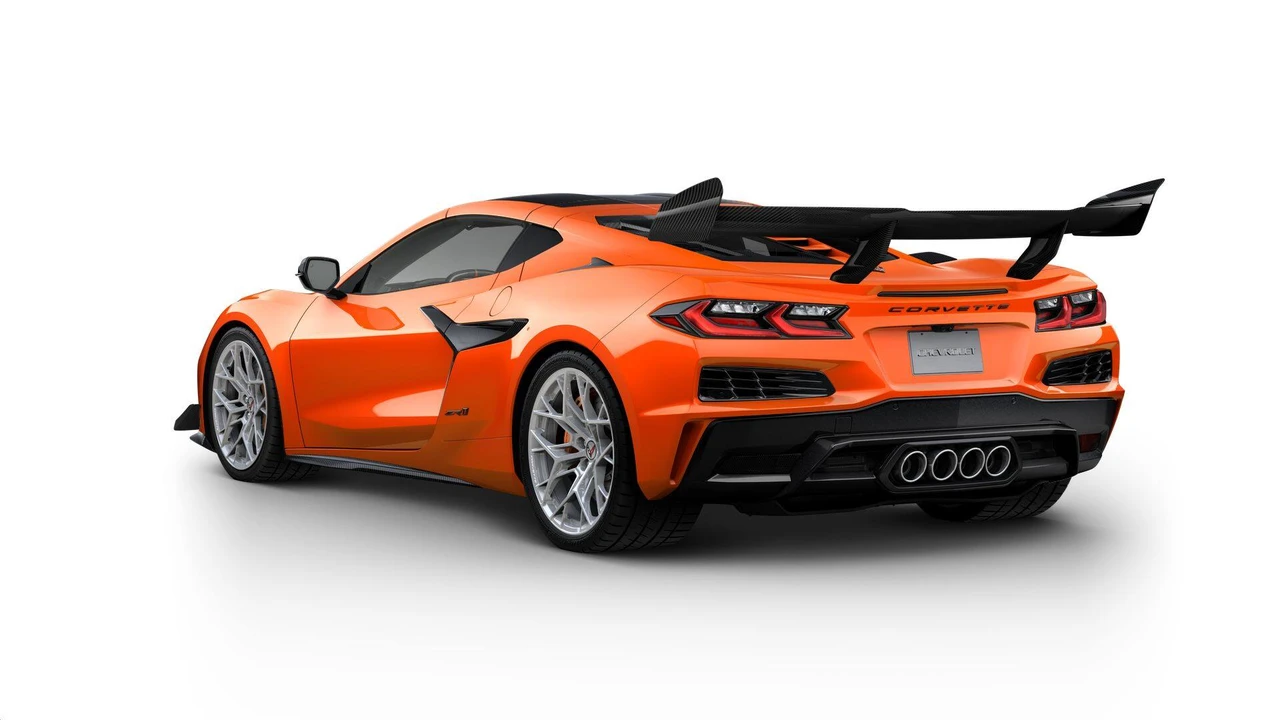 2027 Chevrolet Corvette C8 ZR1 - Image 4 of 12
