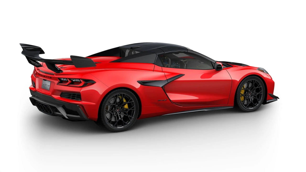 2027 Chevrolet Corvette C8 ZR1 - Image 5 of 12