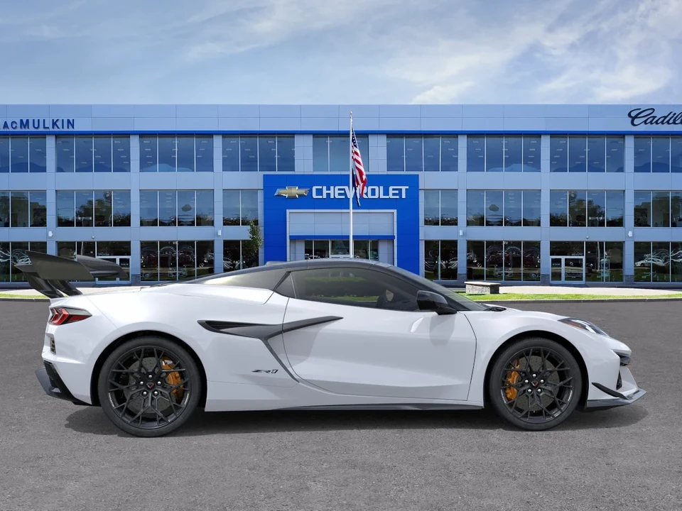 2027 Chevrolet Corvette C8 ZR1 - Image 5 of 31