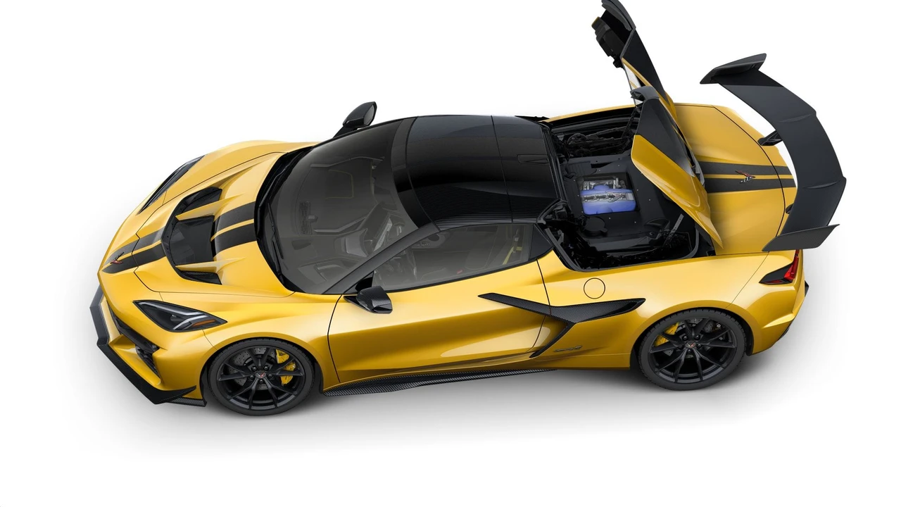 2027 Chevrolet Corvette C8 ZR1 - Image 8 of 12