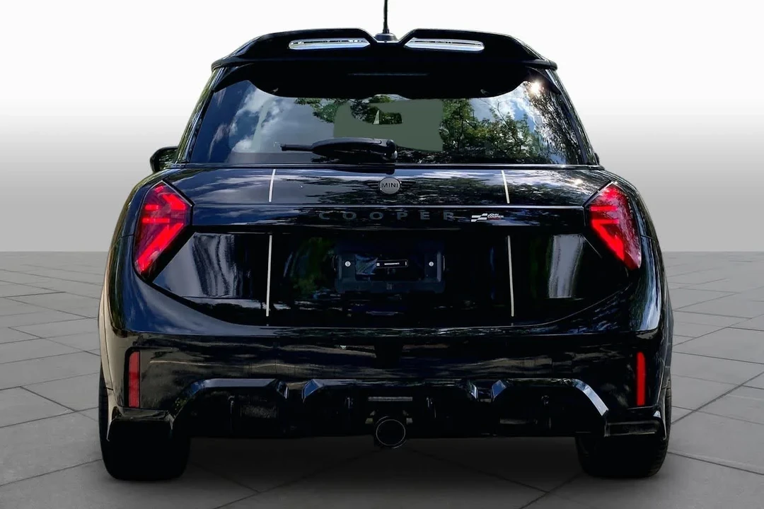 2027 Mini Mini 4th Gen - Image 4 of 19