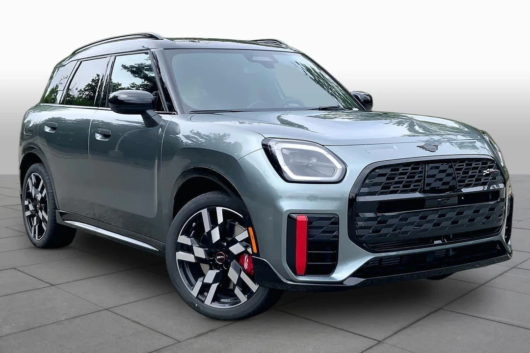 2027 Mini Countryman 3rd Gen - Image 2 of 19