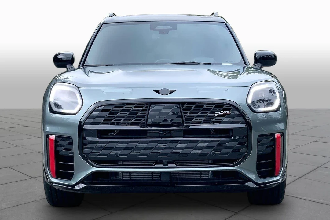 2027 Mini Countryman 3rd Gen - Image 3 of 19