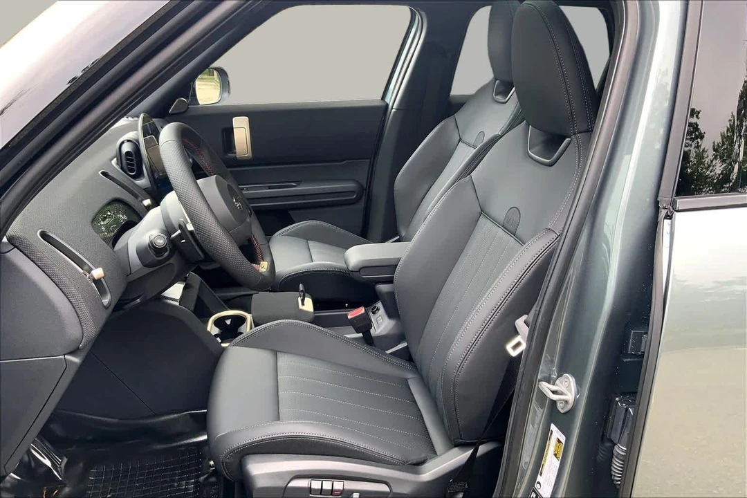 2027 Mini Countryman 3rd Gen - Image 9 of 19