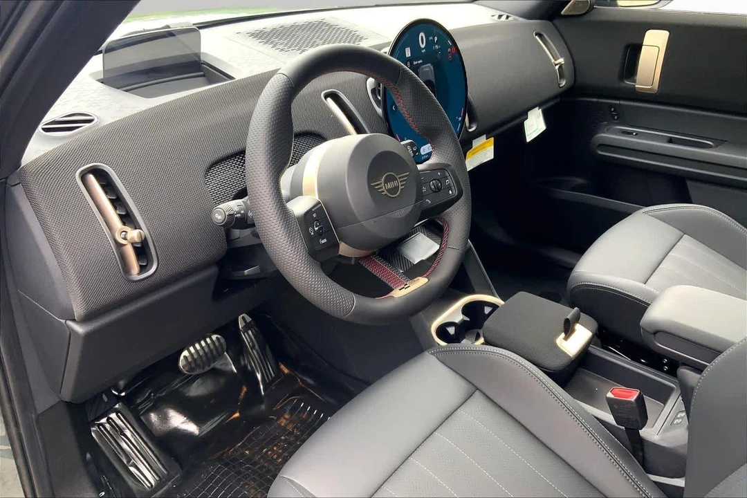 2027 Mini Countryman 3rd Gen - Image 8 of 19