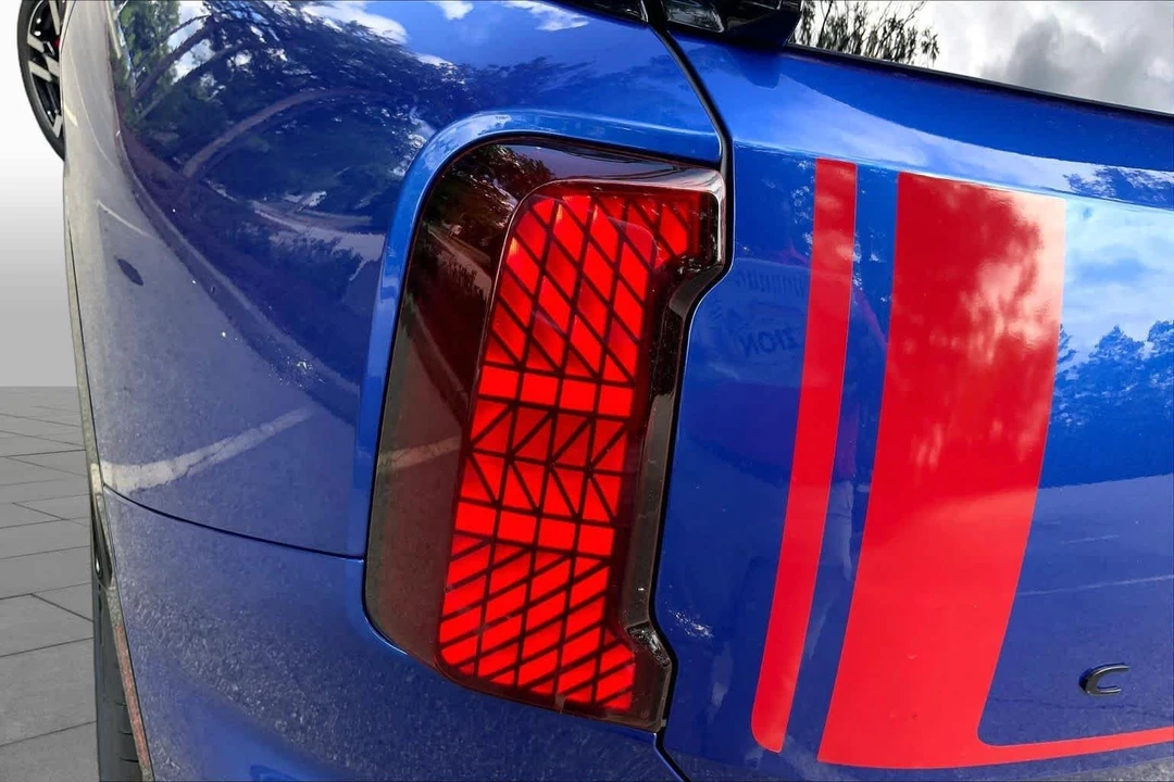 2027 Mini Countryman 3rd Gen - Image 14 of 19