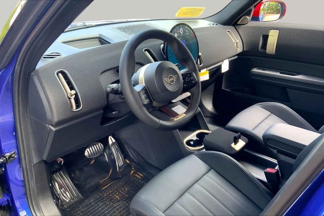 2027 Mini Countryman 3rd Gen - Image 8 of 19