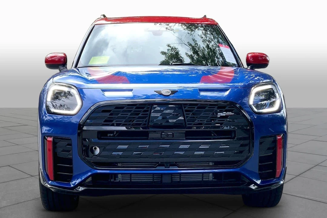 2027 Mini Countryman 3rd Gen - Image 3 of 19