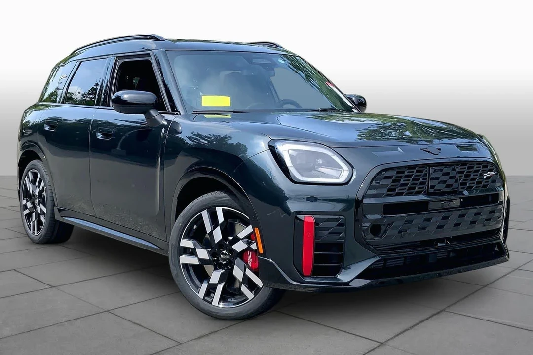 2027 Mini Countryman 3rd Gen - Image 2 of 19
