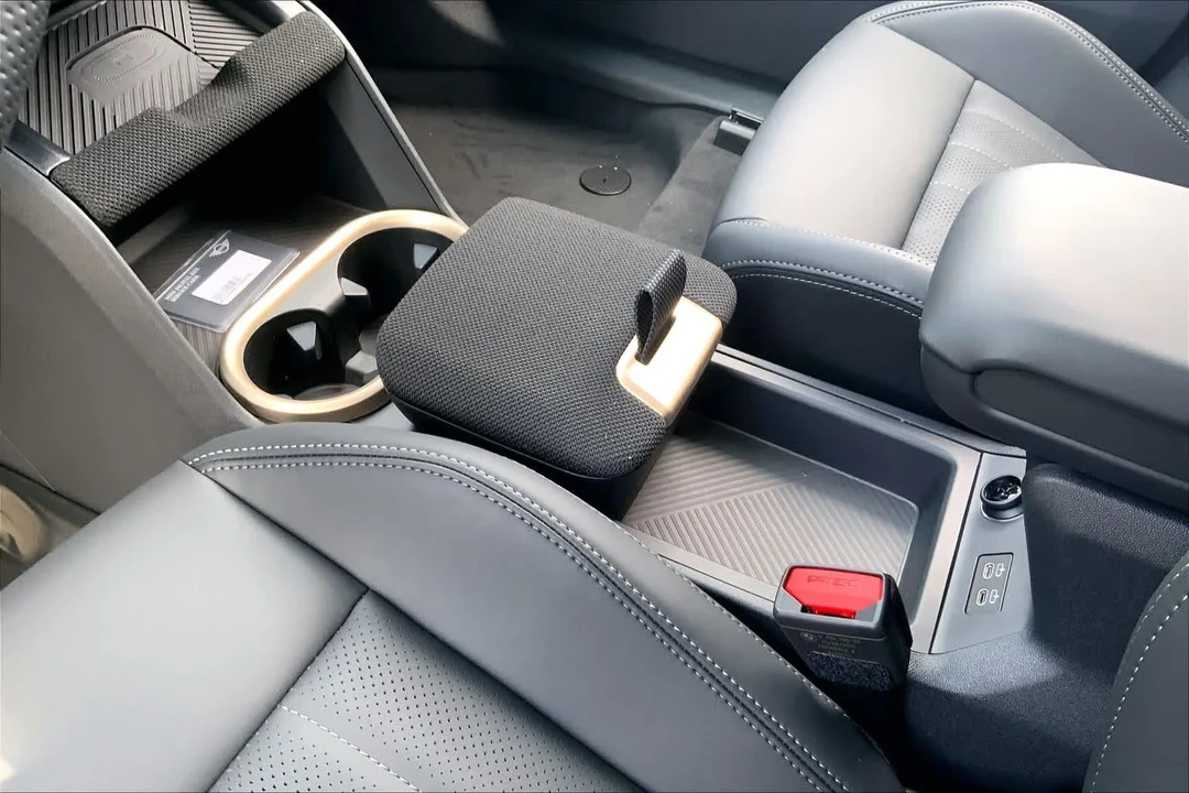 2027 Mini Countryman 3rd Gen - Image 7 of 19
