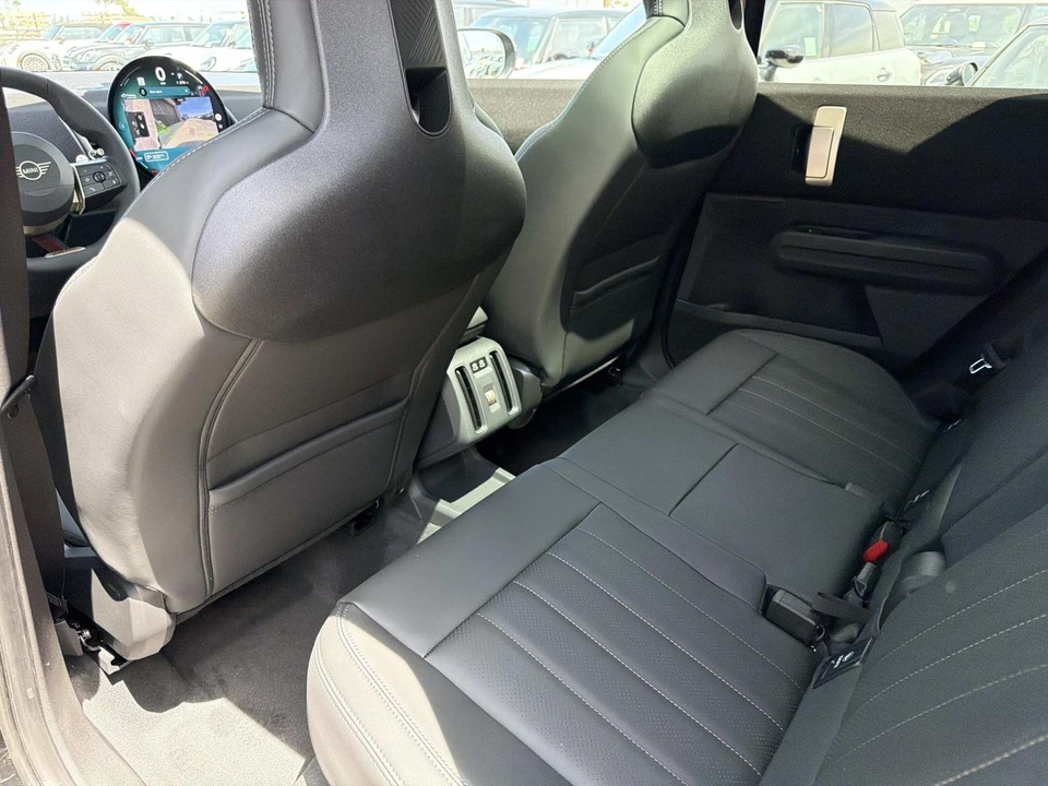 2027 Mini Countryman 3rd Gen - Image 8 of 22