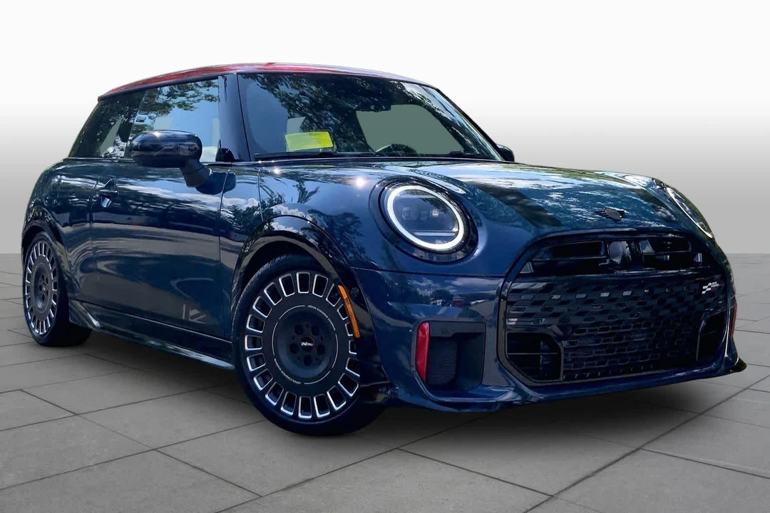 2027 Mini Mini 4th Gen - Image 2 of 19