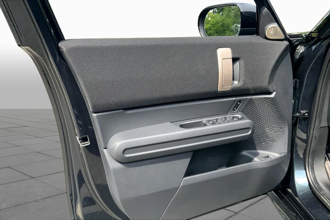 2027 Mini Countryman 3rd Gen - Image 10 of 19