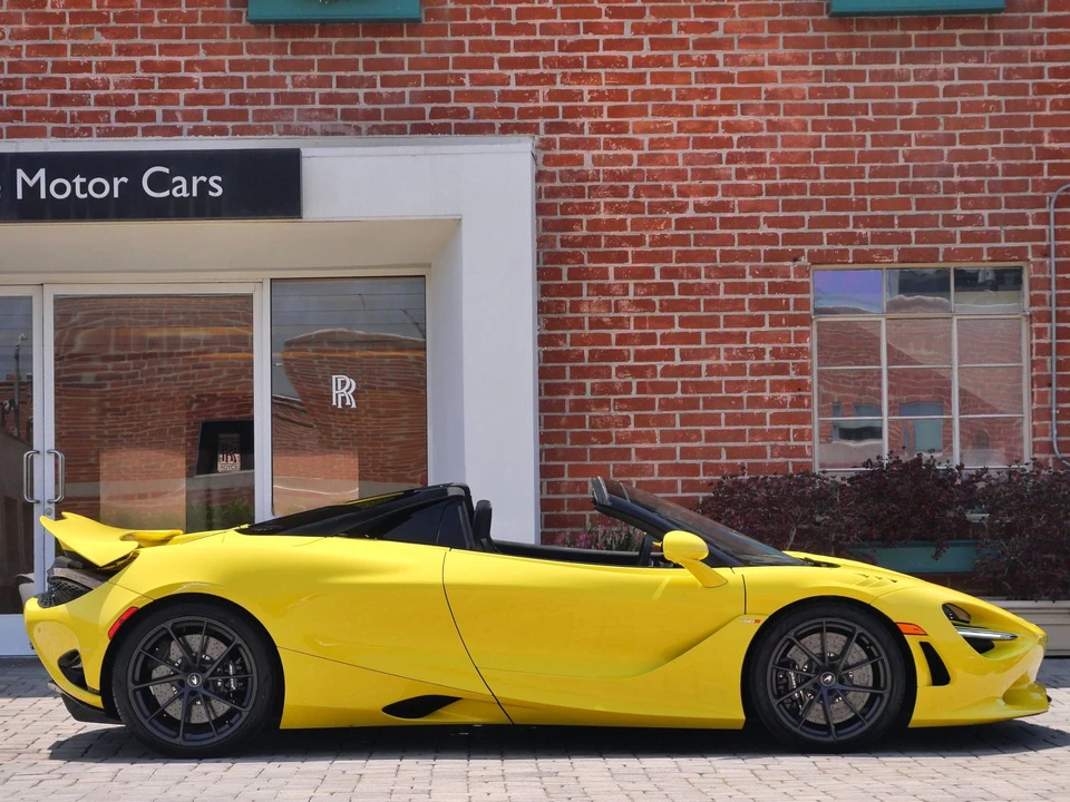 2027 McLaren 750S Spider - Image 3 of 27