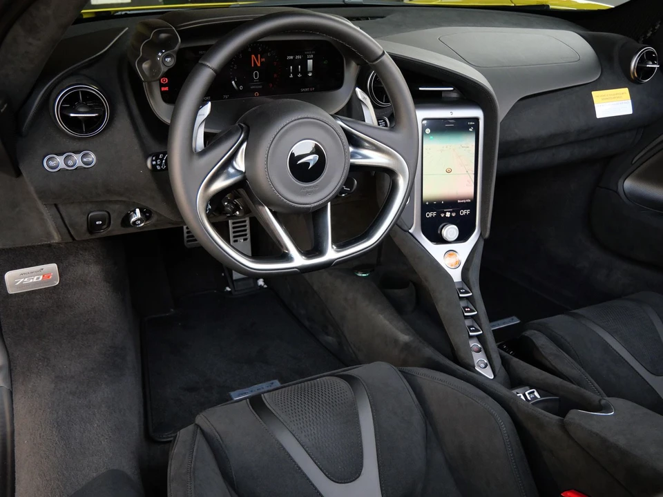 2027 McLaren 750S Spider - Image 8 of 27