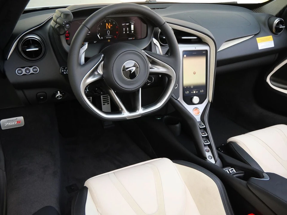 2027 McLaren 750S Spider - Image 8 of 25