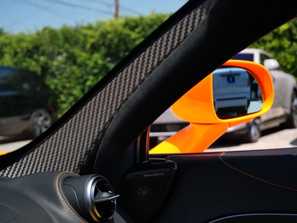2027 McLaren 750S Spider - Image 12 of 29