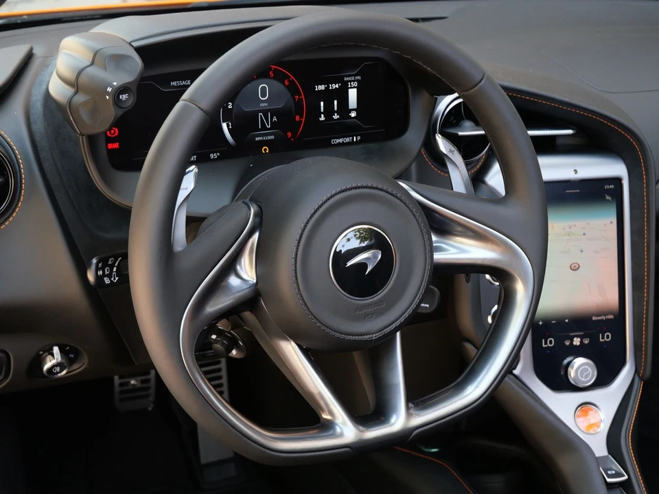 2027 McLaren 750S Spider - Image 8 of 29
