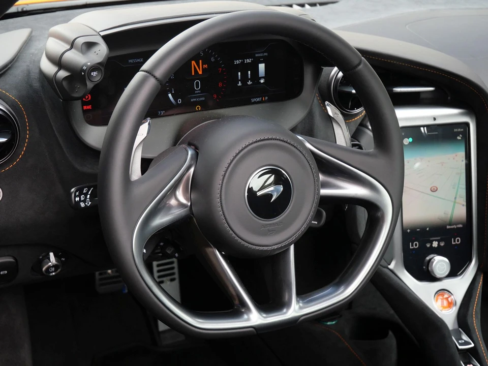 2027 McLaren 750S Coupe - Image 9 of 26