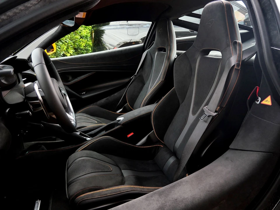 2027 McLaren 750S Coupe - Image 22 of 26