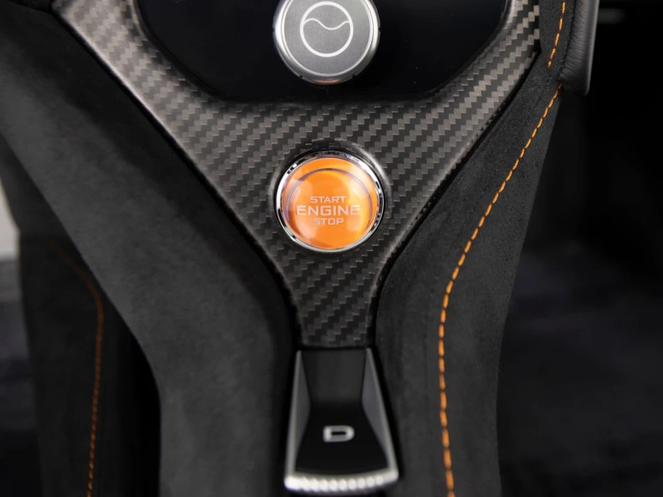 2027 McLaren 750S - Image 20 of 31