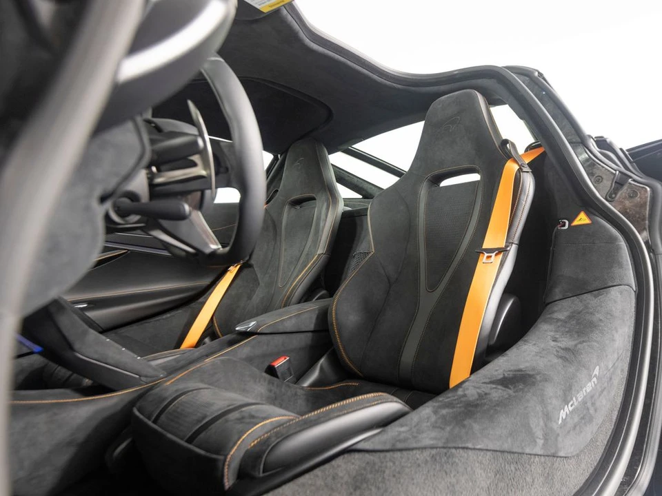 2027 McLaren 750S - Image 30 of 31