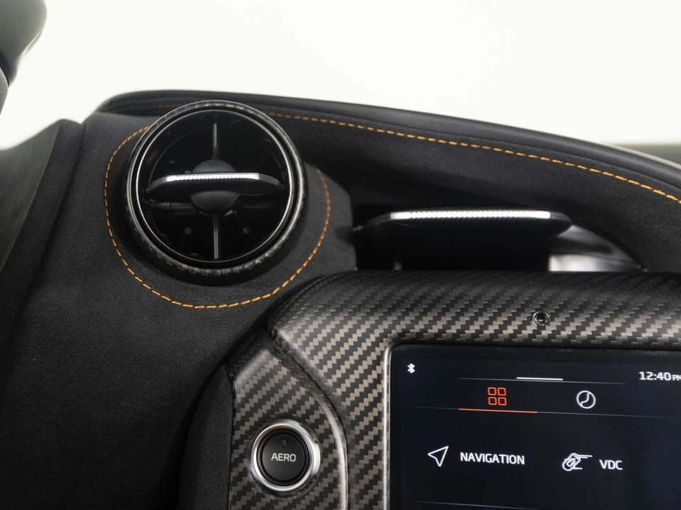 2027 McLaren 750S - Image 17 of 31