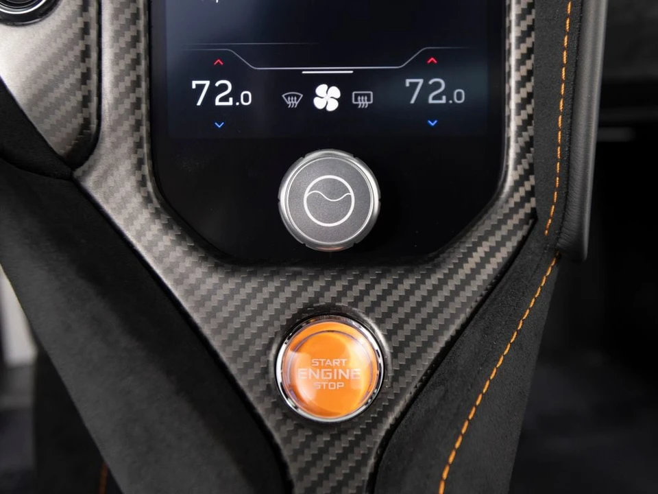 2027 McLaren 750S - Image 19 of 31