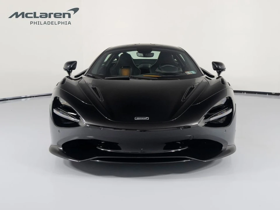 2027 McLaren 750S - Image 8 of 31