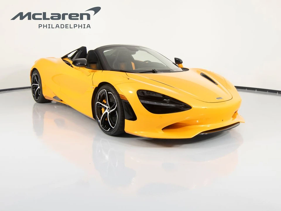 2027 McLaren 750S - Image 5 of 31