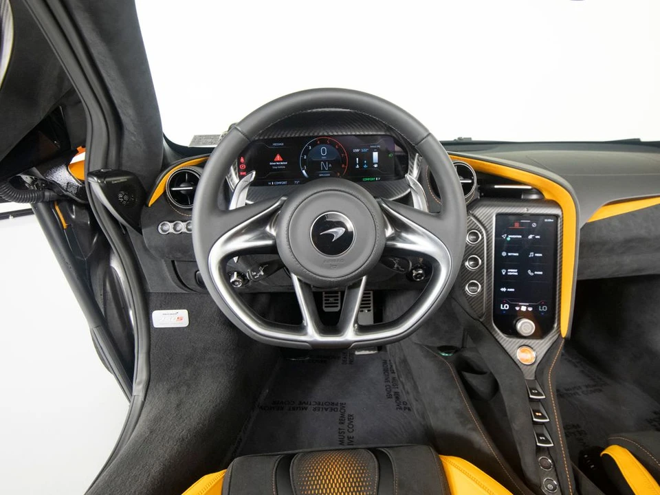 2027 McLaren 750S - Image 26 of 31