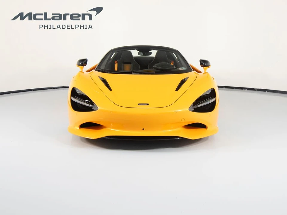 2027 McLaren 750S - Image 4 of 31