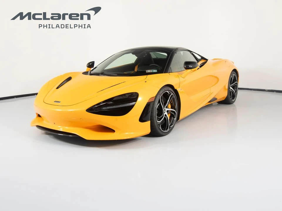 2027 McLaren 750S - Image 3 of 31