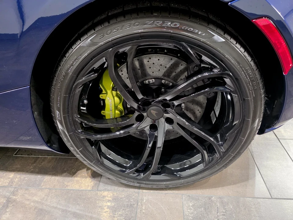 2027 McLaren 750S Spider - Image 17 of 25