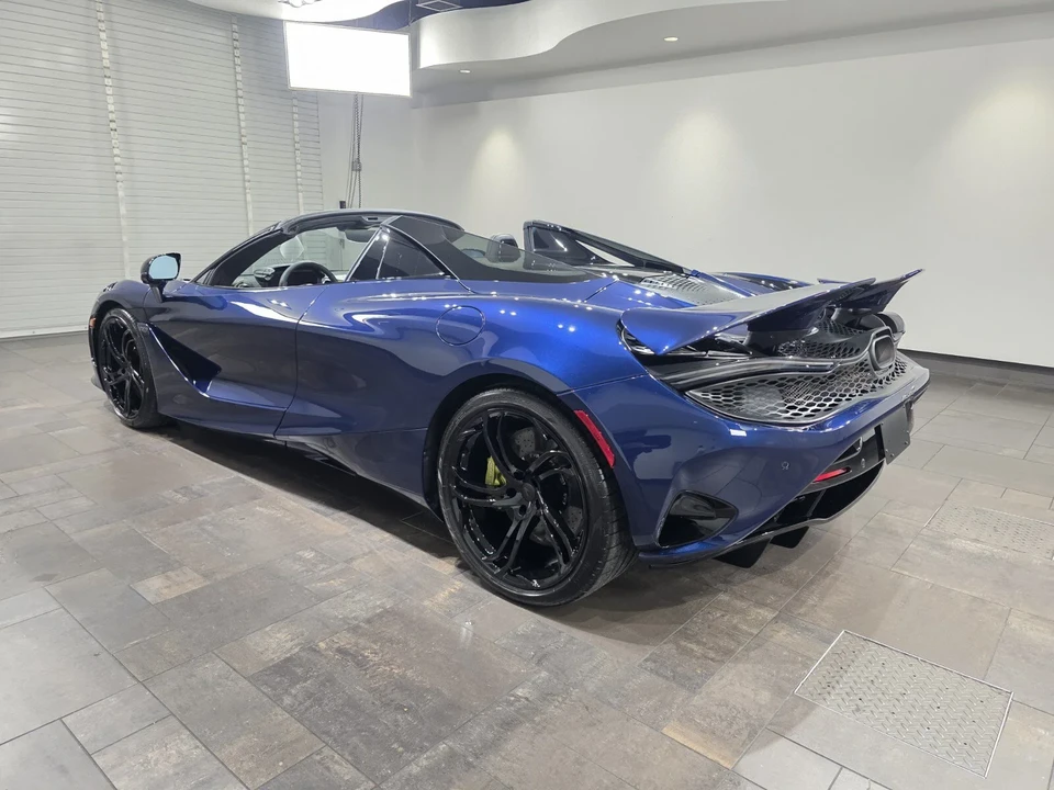 2027 McLaren 750S Spider - Image 4 of 25