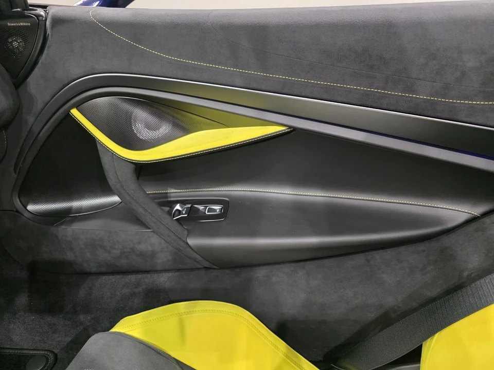 2027 McLaren 750S Spider - Image 15 of 25
