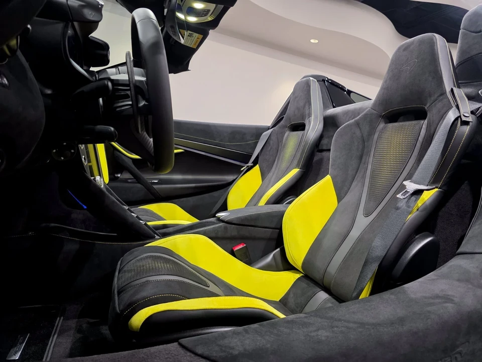 2027 McLaren 750S Spider - Image 7 of 25
