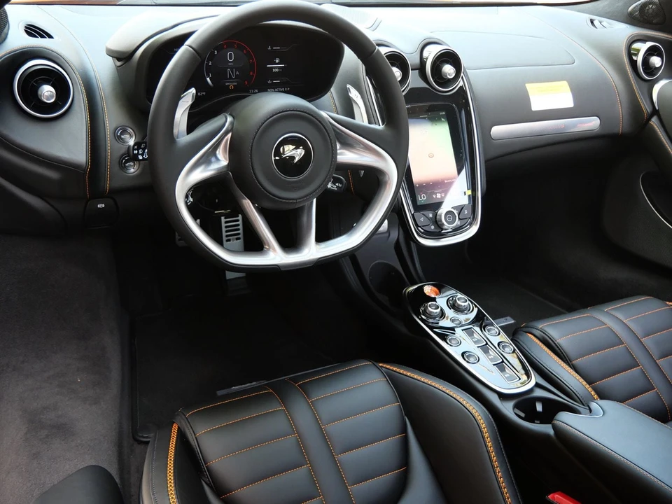 2027 McLaren GT - Image 8 of 26