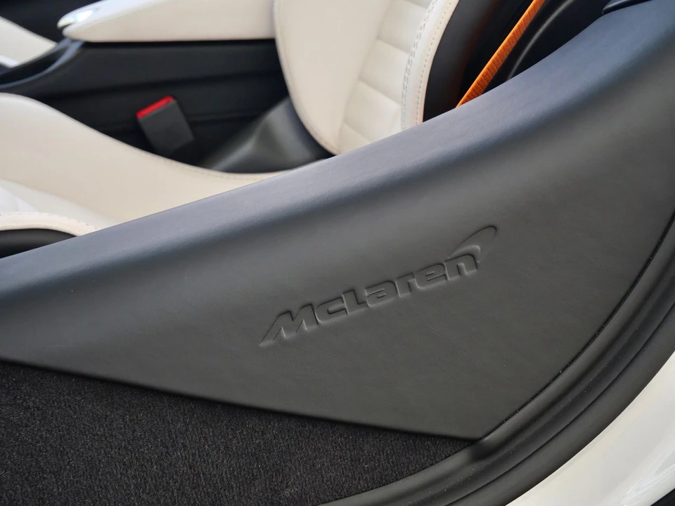2027 McLaren GT - Image 19 of 24
